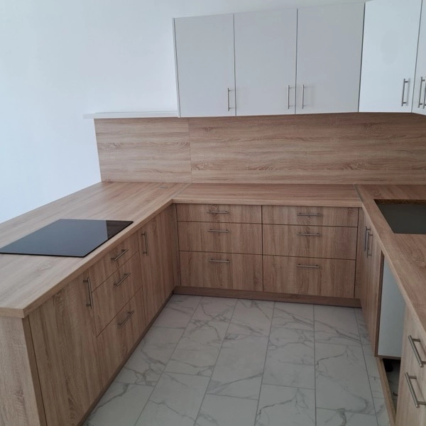 Egyedi készítésű és szabású konyhabútor